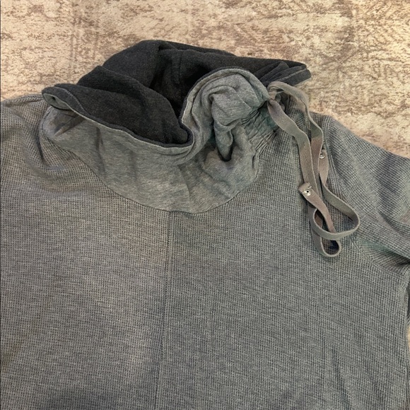 Neon Buddha lt. Charcoal and gray thermal Cowl Neck Sweater small - Picture 7 of 9
